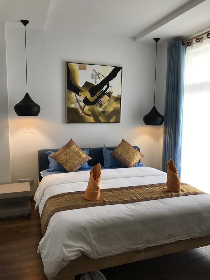 Benny'S City Hotel Sihanoukville Exterior photo