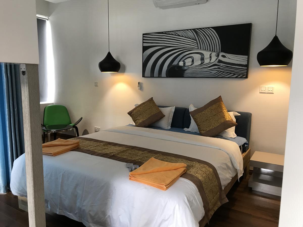 Benny'S City Hotel Sihanoukville Exterior photo