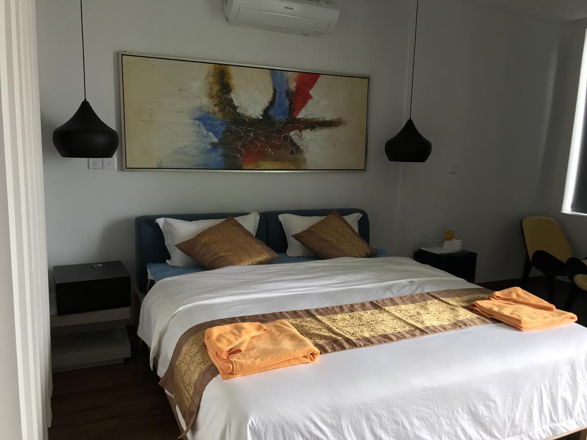 Benny'S City Hotel Sihanoukville Exterior photo